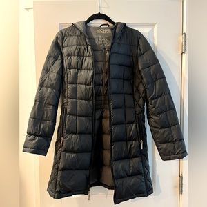 Michael Kors womens quilted puffer coat. Lightly worn. Size S. TTS.